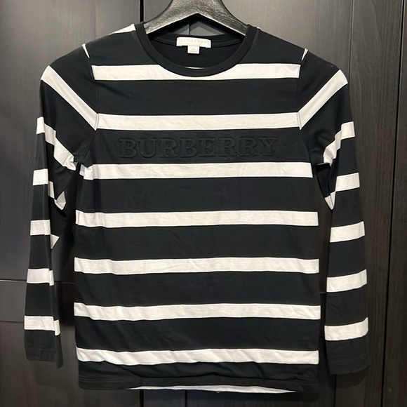 Burberry children’s black and white top - Picture 2 of 4